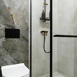 Househost Smolensk Elegant Ac Lift Security *