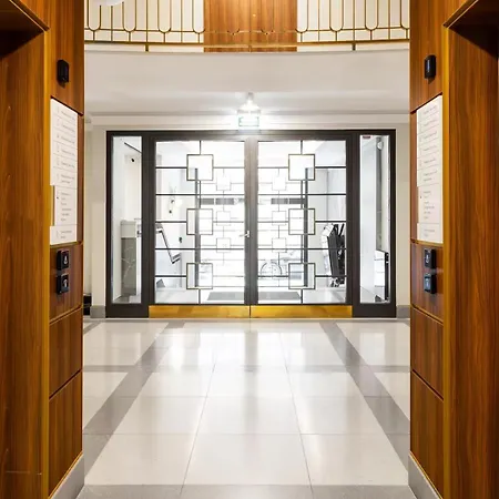 Διαμέρισμα Househost Smolensk Elegant Ac Lift Security